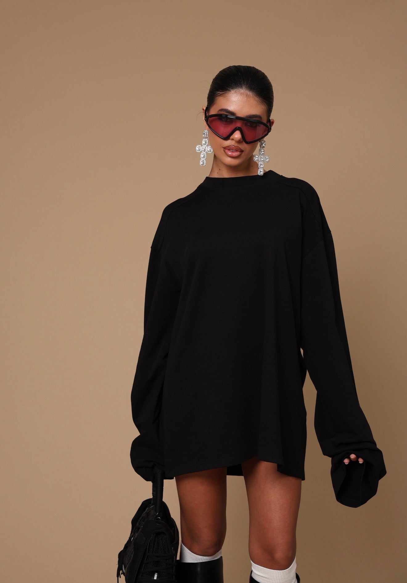 MAGLIA MANICHE LUNGHE SATURN NERA BY MARZIA MANGO