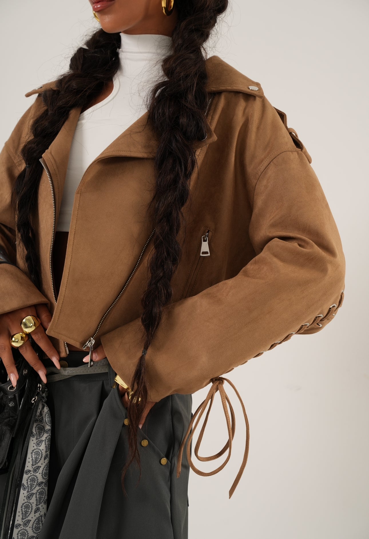 Chiodo stringhe Velia camel