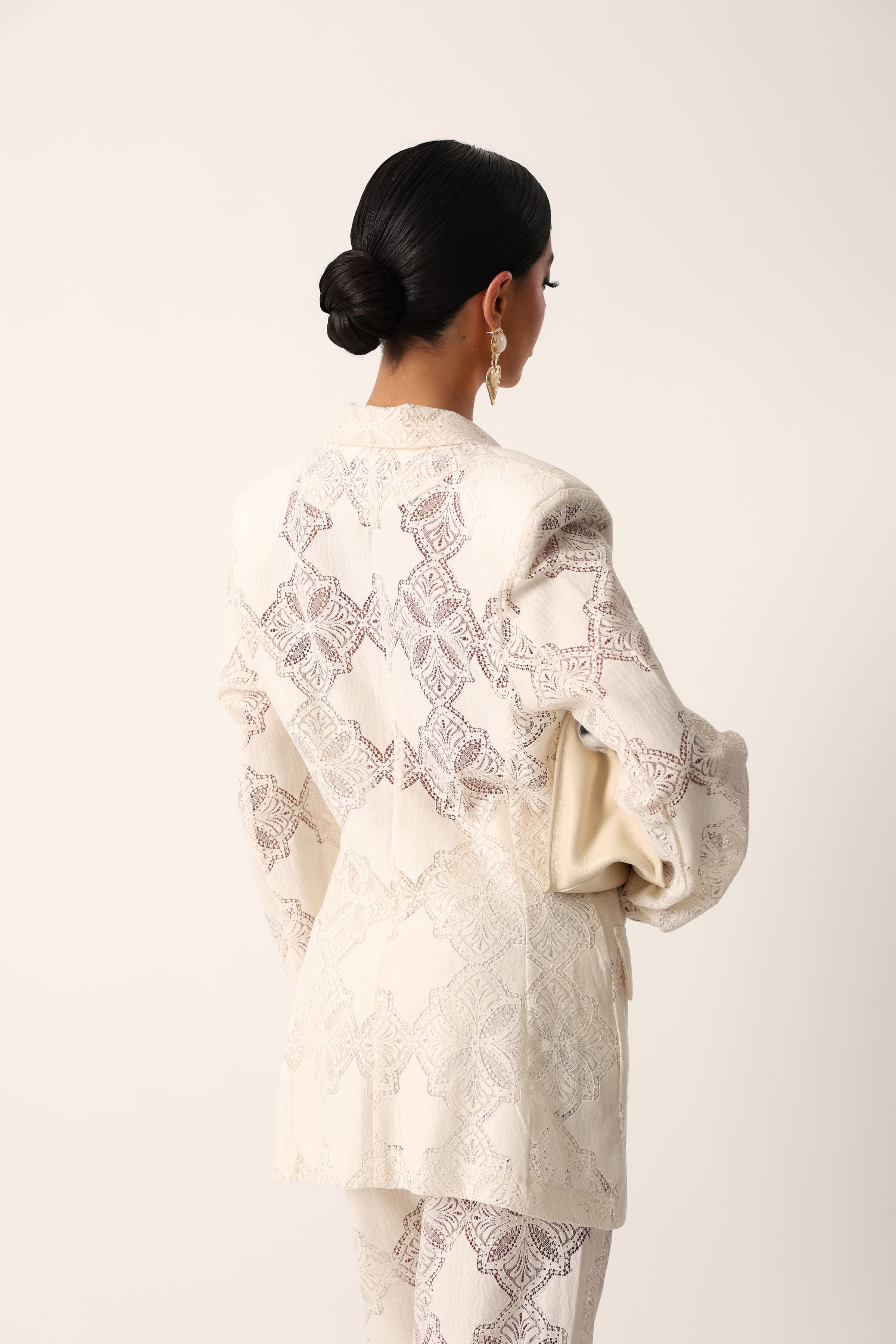 GIACCA PIZZO BYRNE PANNA BY LUMINA