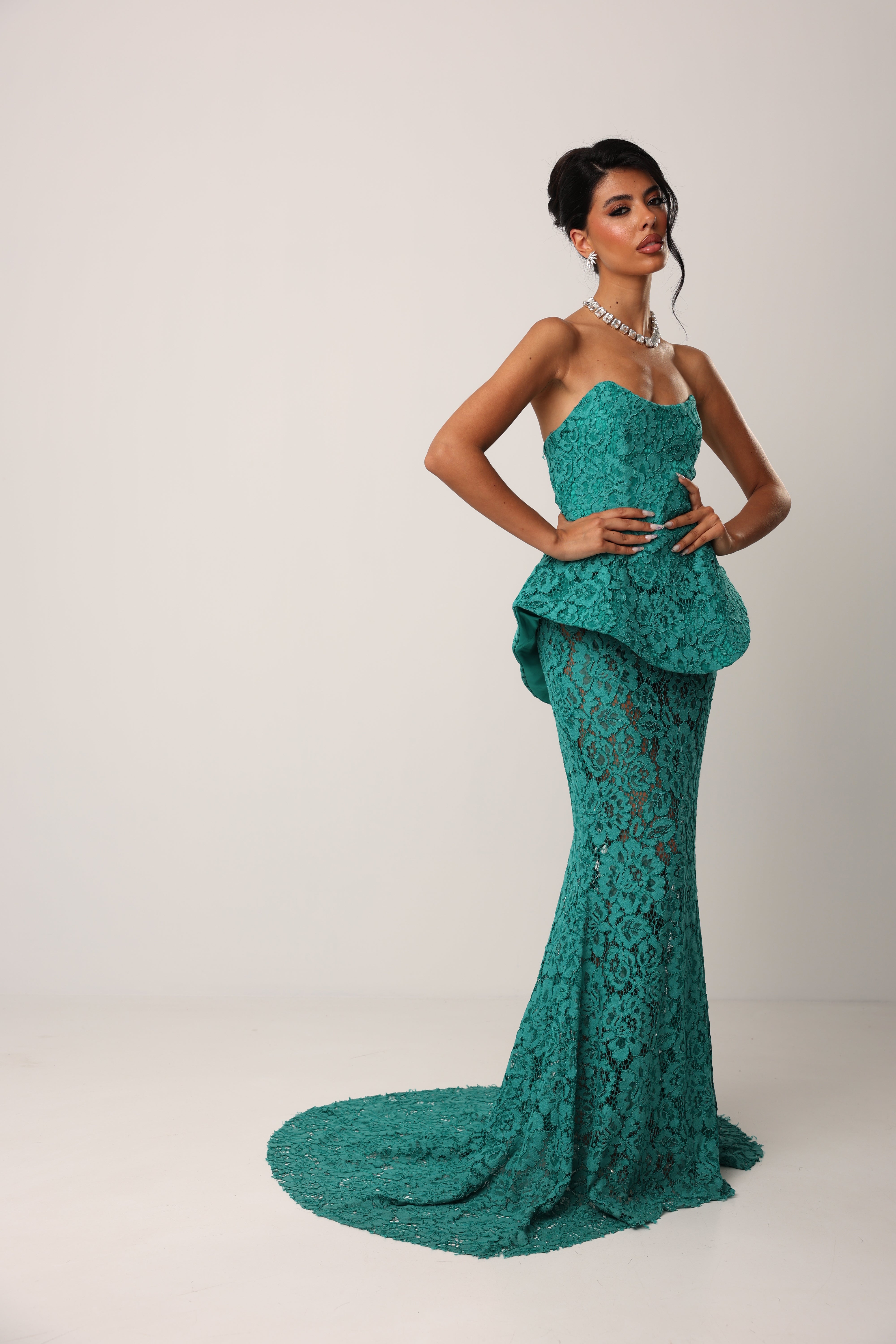 PRE-ORDINE VESTITO PIZZO POP-UP VERDE SMERALDO BY MARZIA MANGO