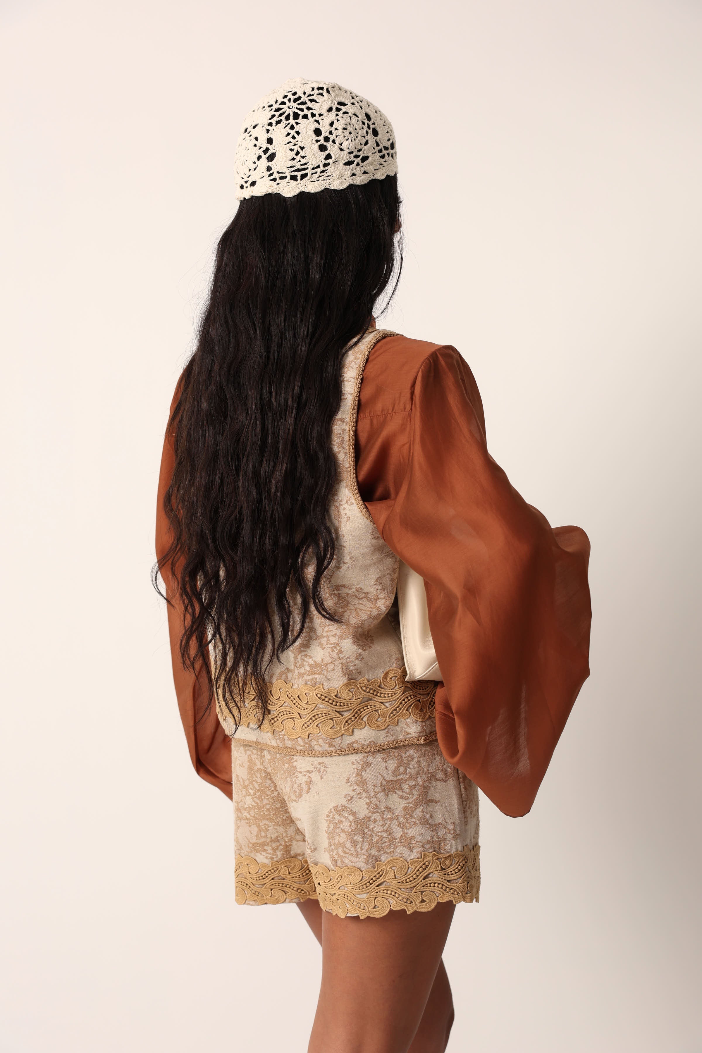 COORDINATO RICAMI WHITNEY CAMEL