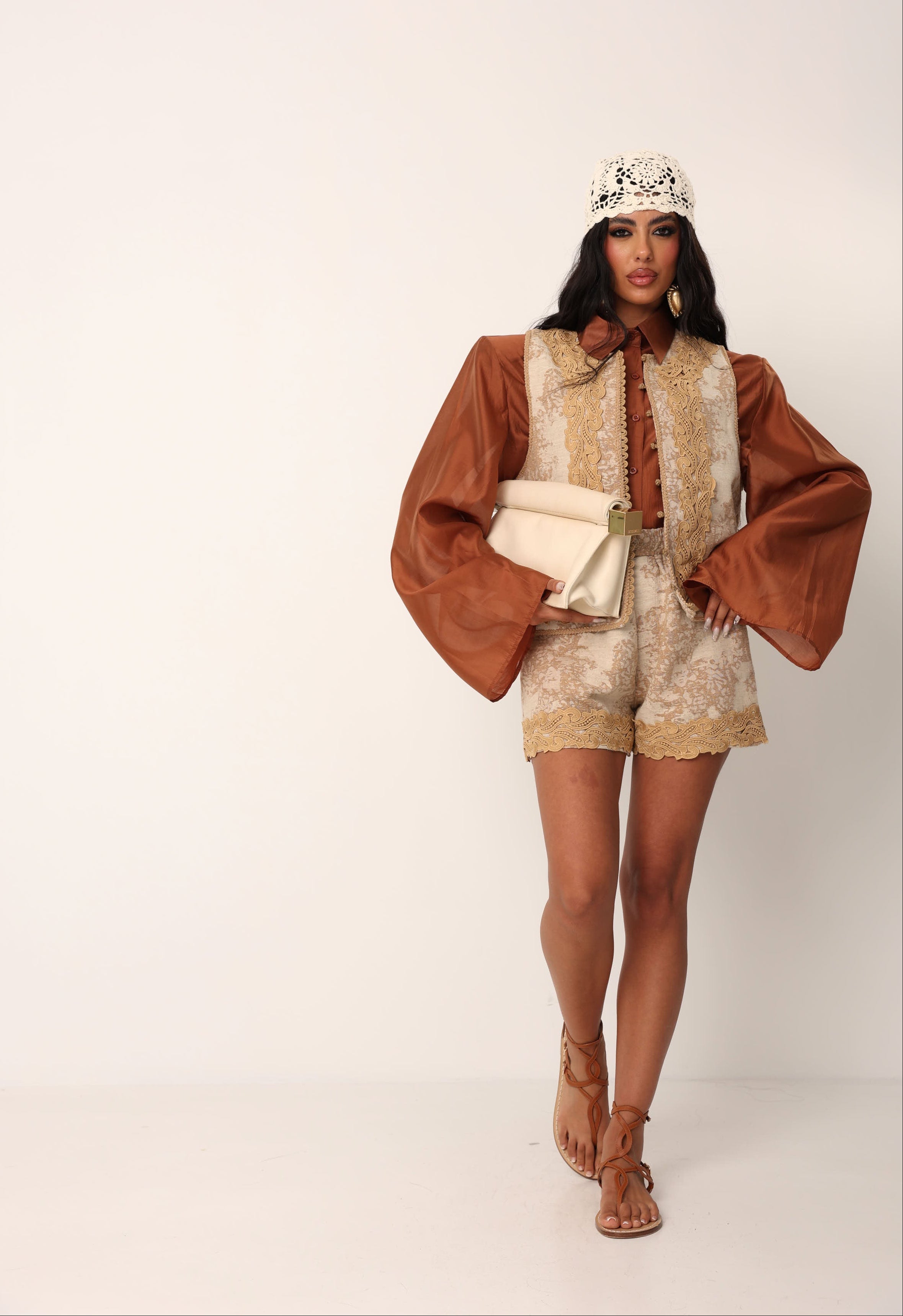 COORDINATO RICAMI WHITNEY CAMEL