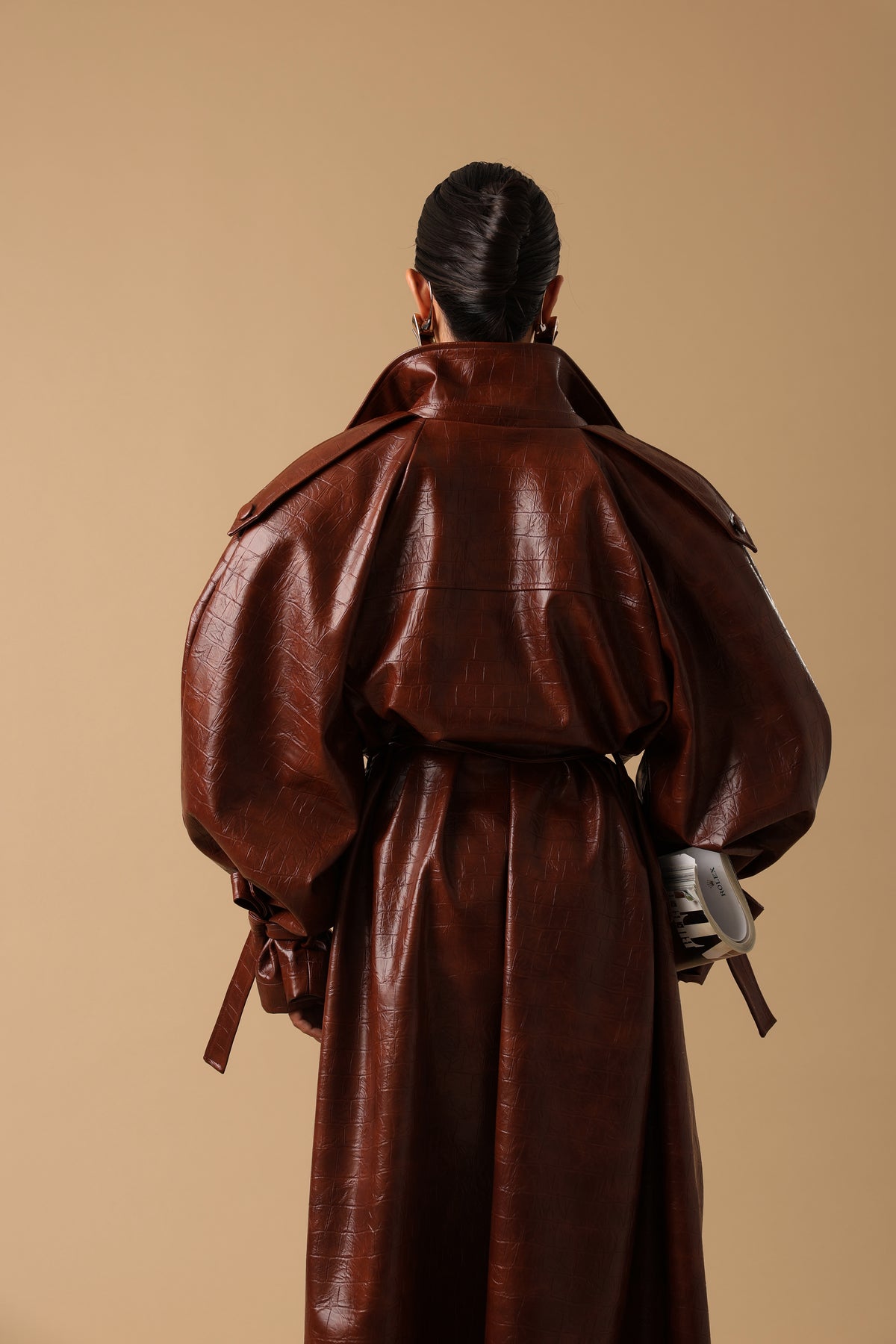 TRENCH ECOPELLE CROCODILE TEILOR CIOCCOLATO BY MARZIA MANGO
