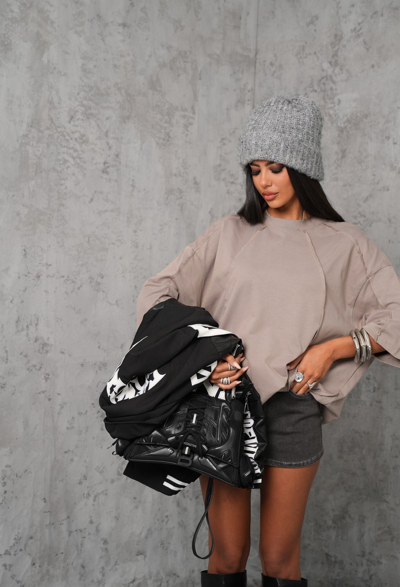 T-shirt cuciture Aurora tortora