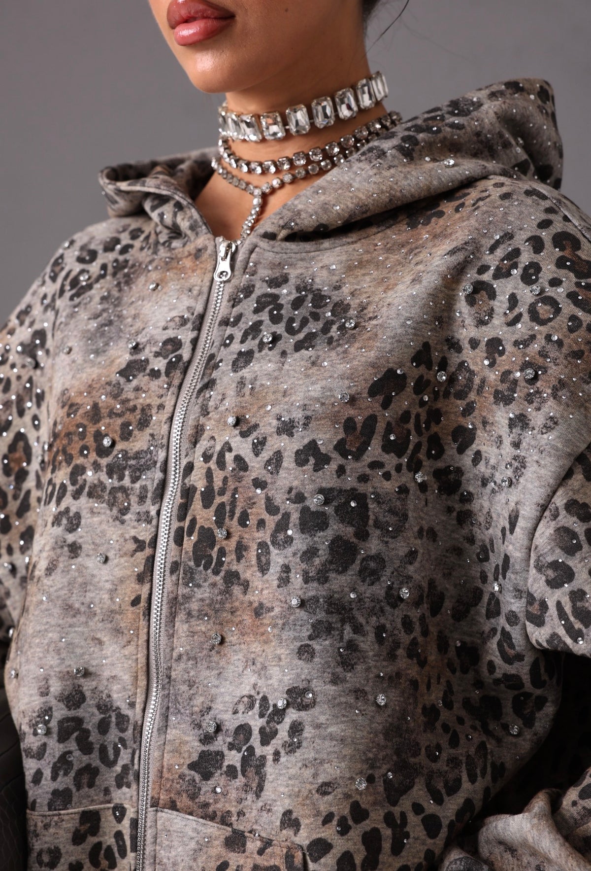 FELPA STRASS ANIMALIER YVONNE GRIGIA