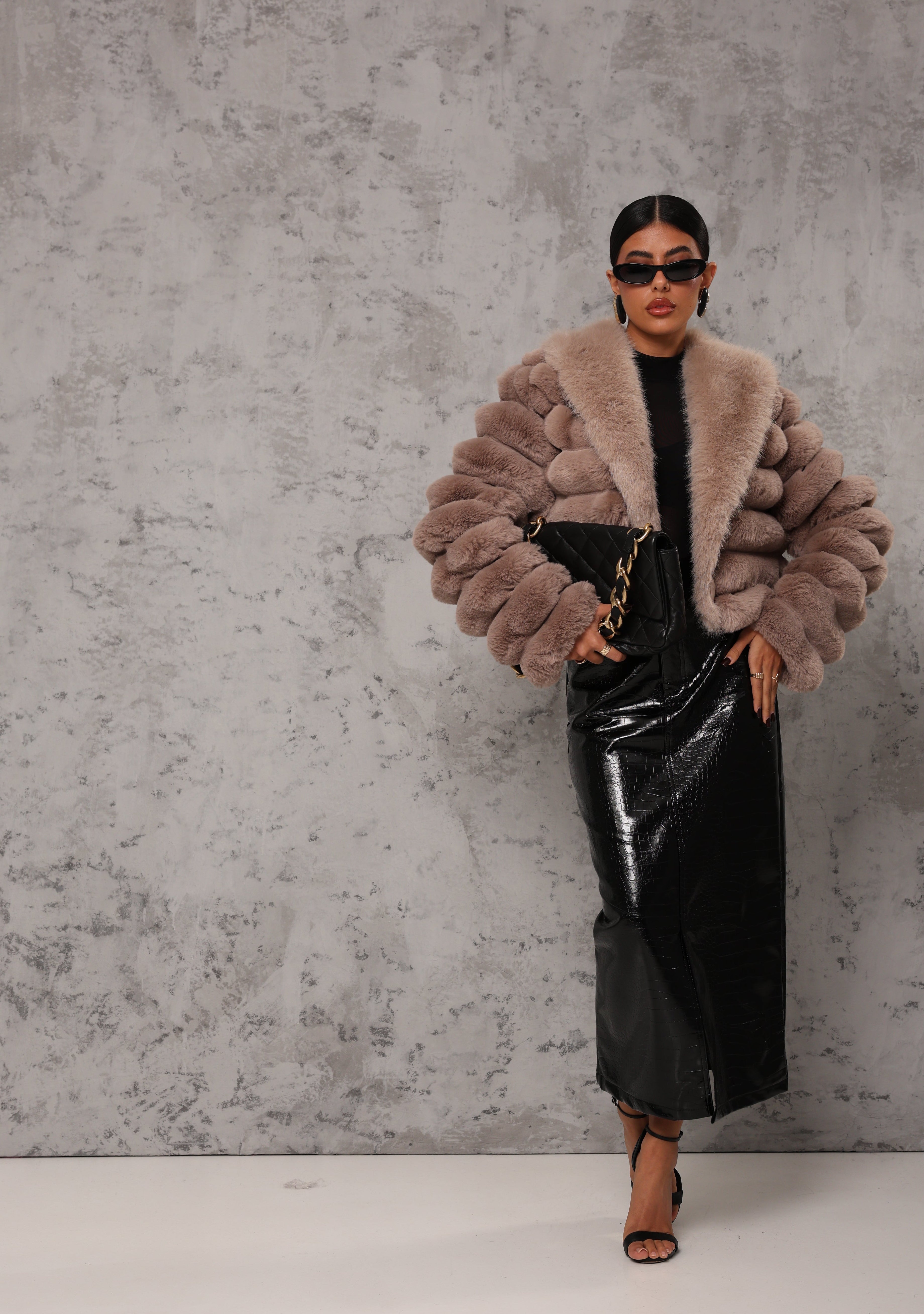 LONGUETTE VERNICE SABIR NERA