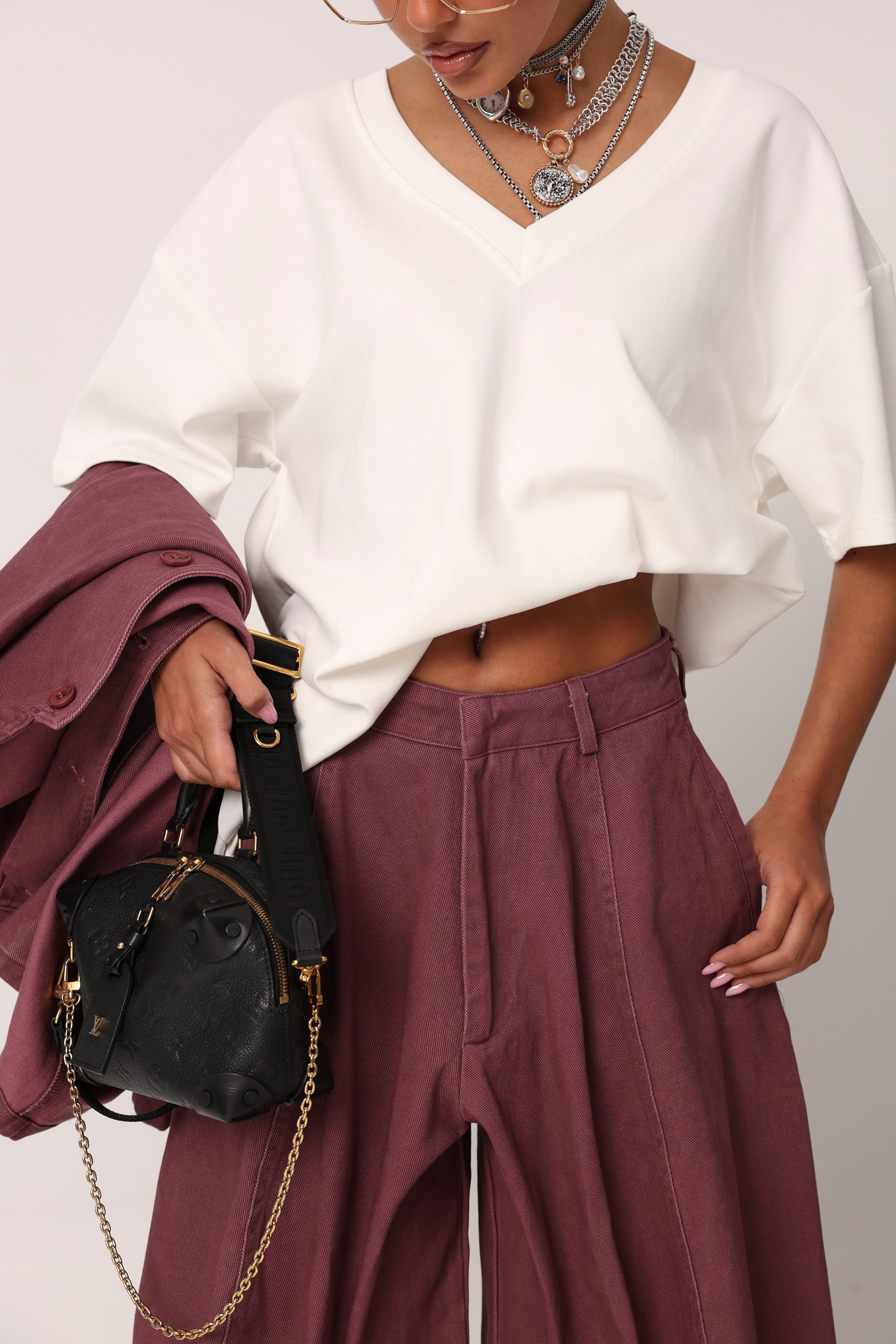 T-SHIRT SCOLLO V UMA BIANCA