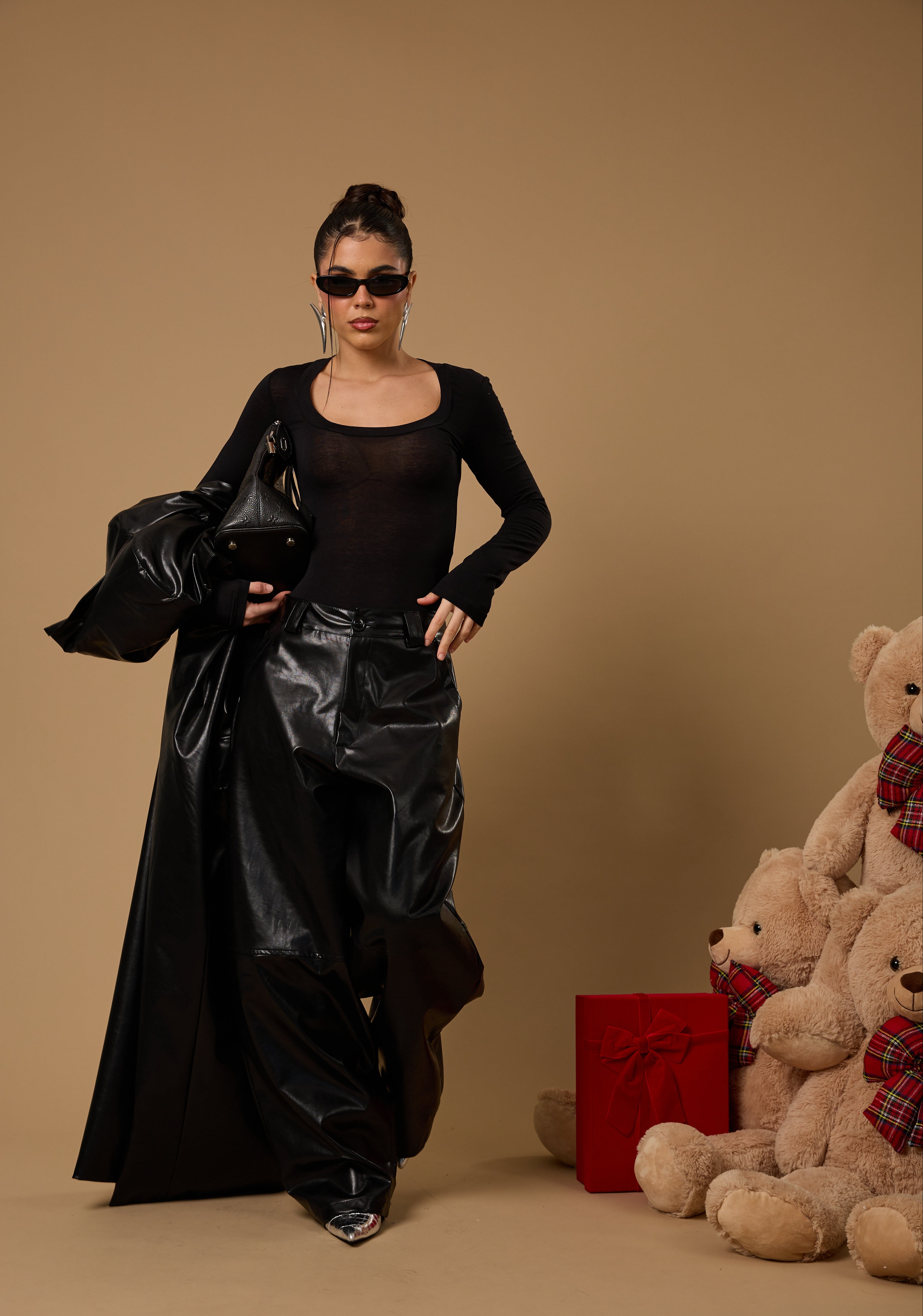 PANTALONI ECOPELLE VISCHIO NERI BY MARZIA MANGO