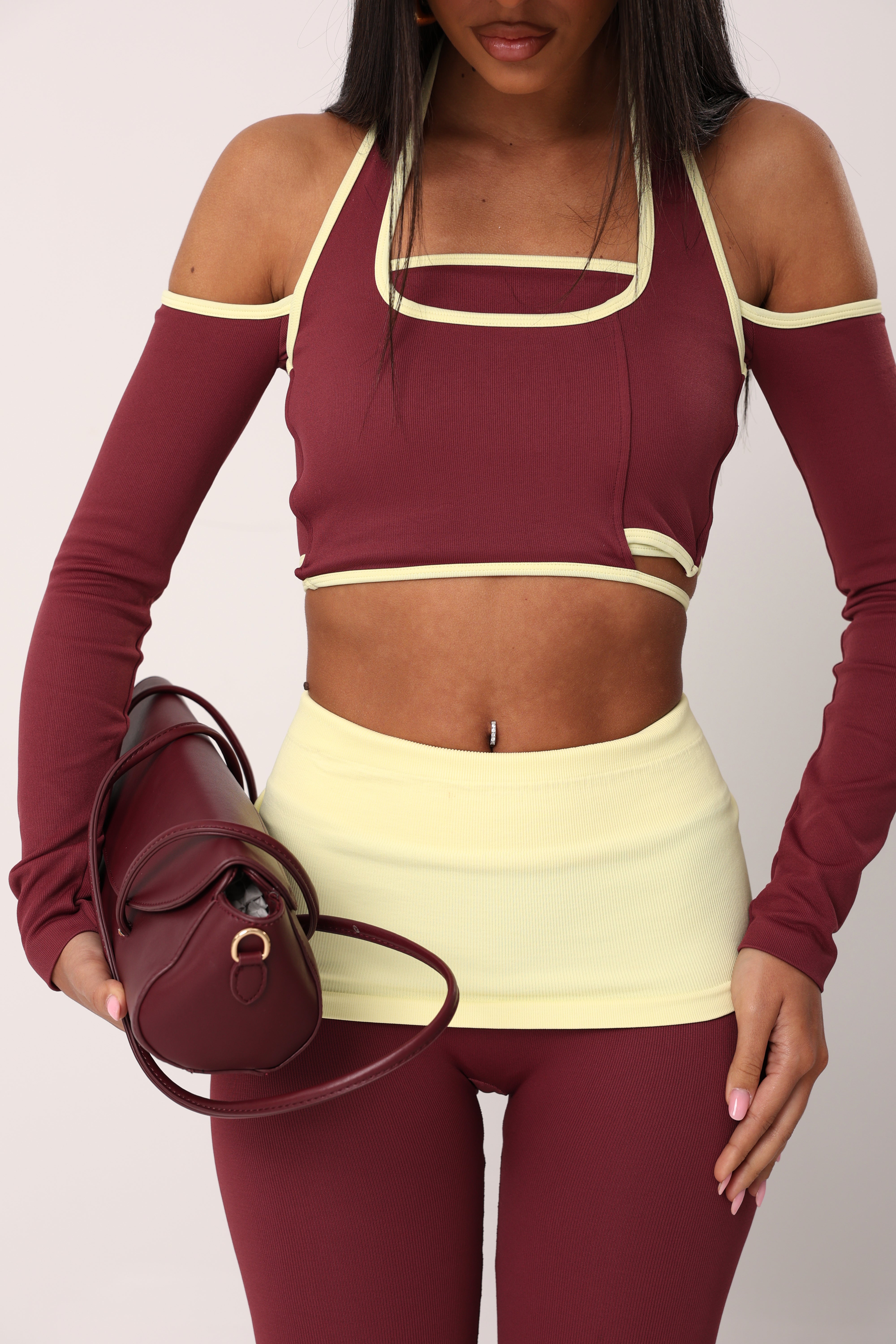 COORDINATO FITNESS BORDEAUX/GIALLO DUE PEZZI