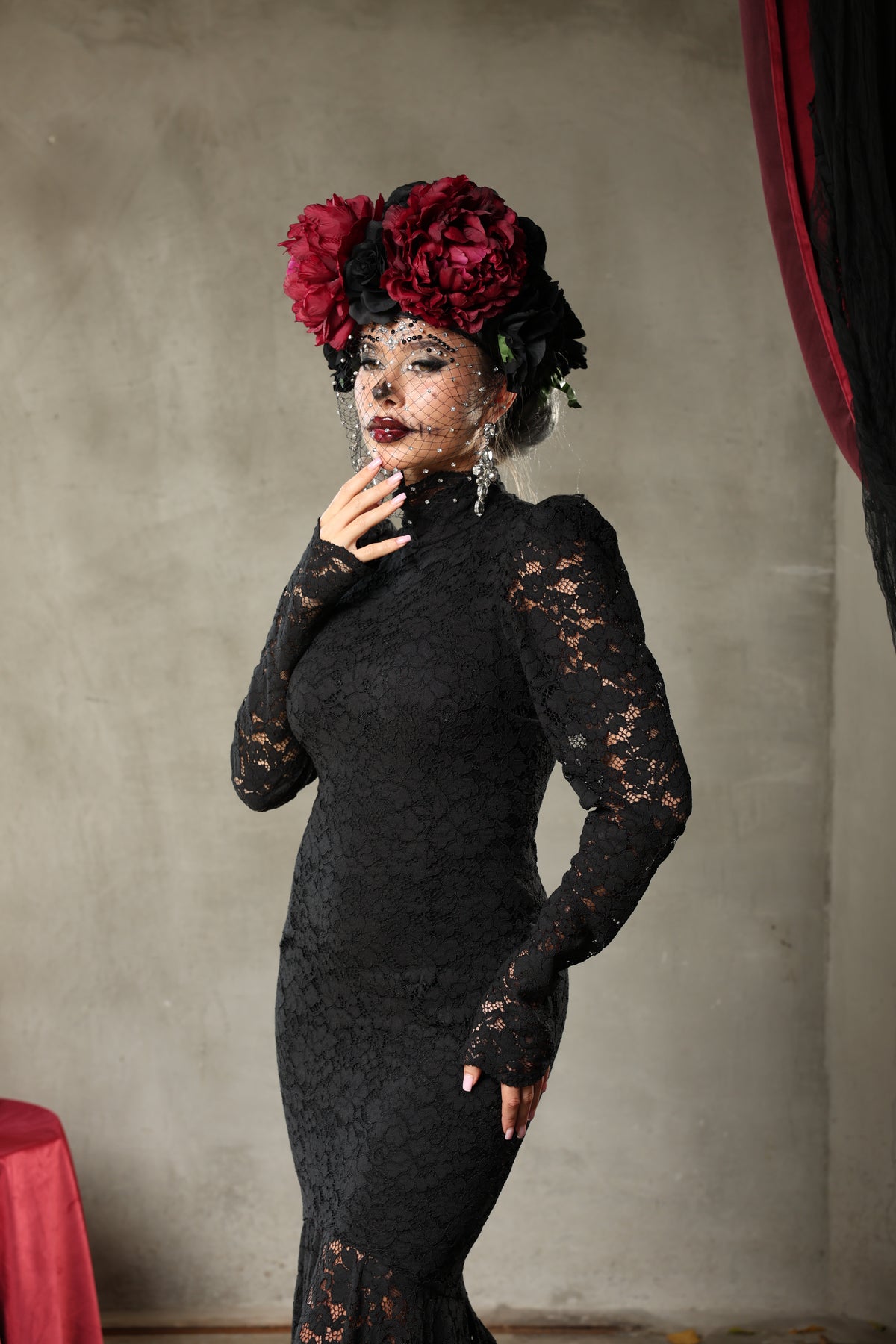 BLACK LACE WEDDING DRESS BY MARZIA MANGO