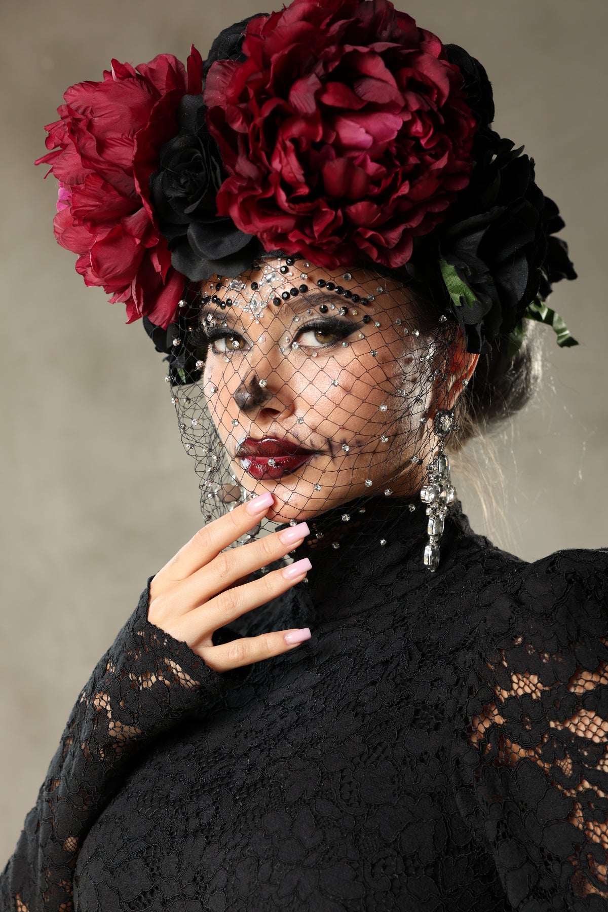 BLACK LACE WEDDING DRESS BY MARZIA MANGO