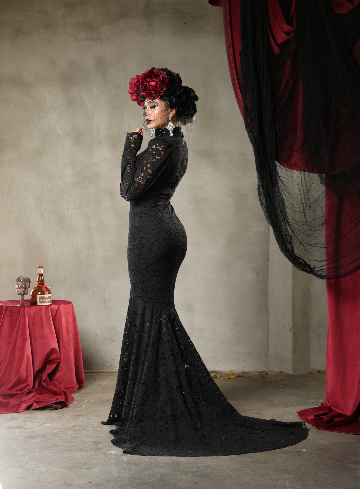 BLACK LACE WEDDING DRESS BY MARZIA MANGO