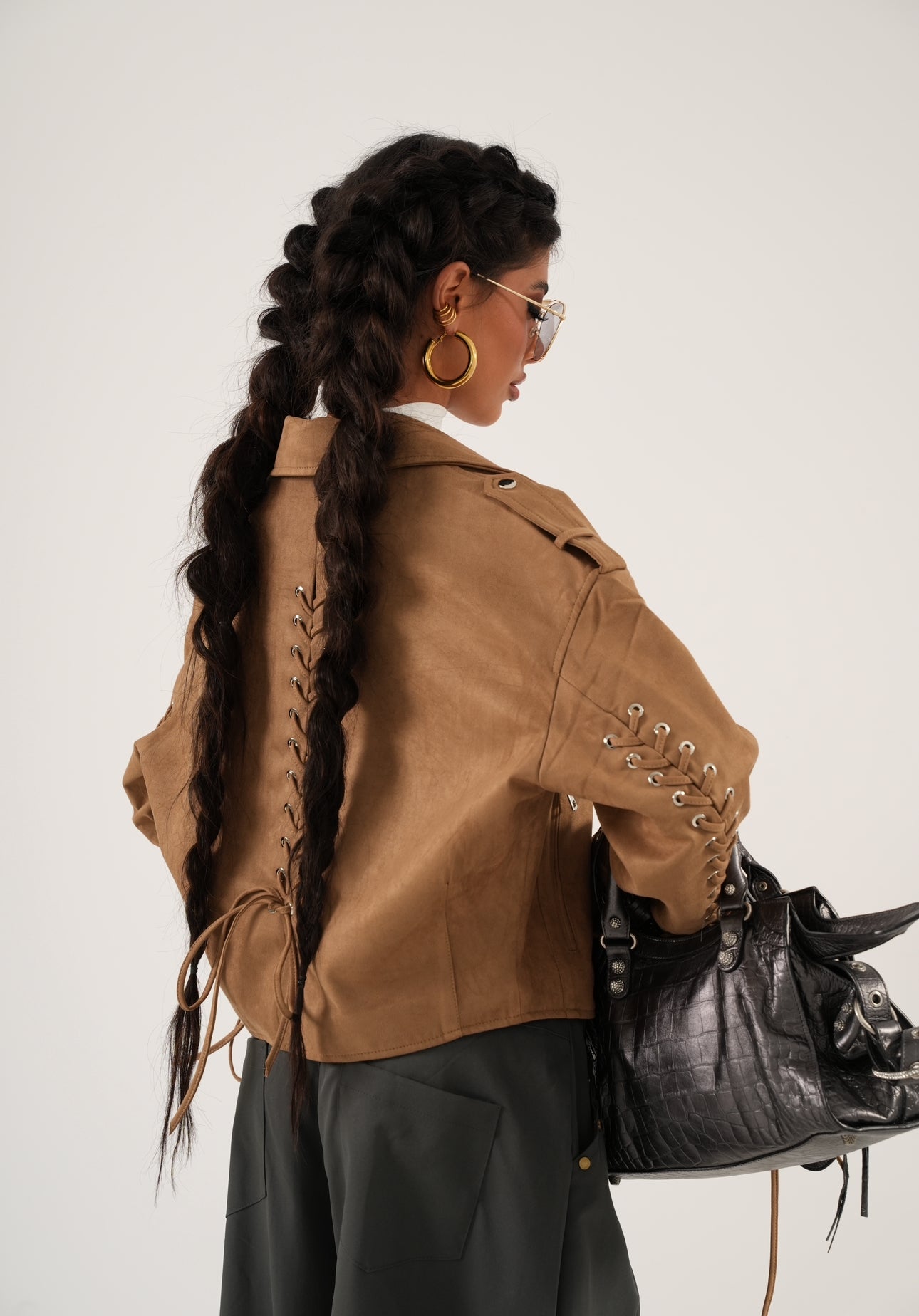 Chiodo stringhe Velia camel