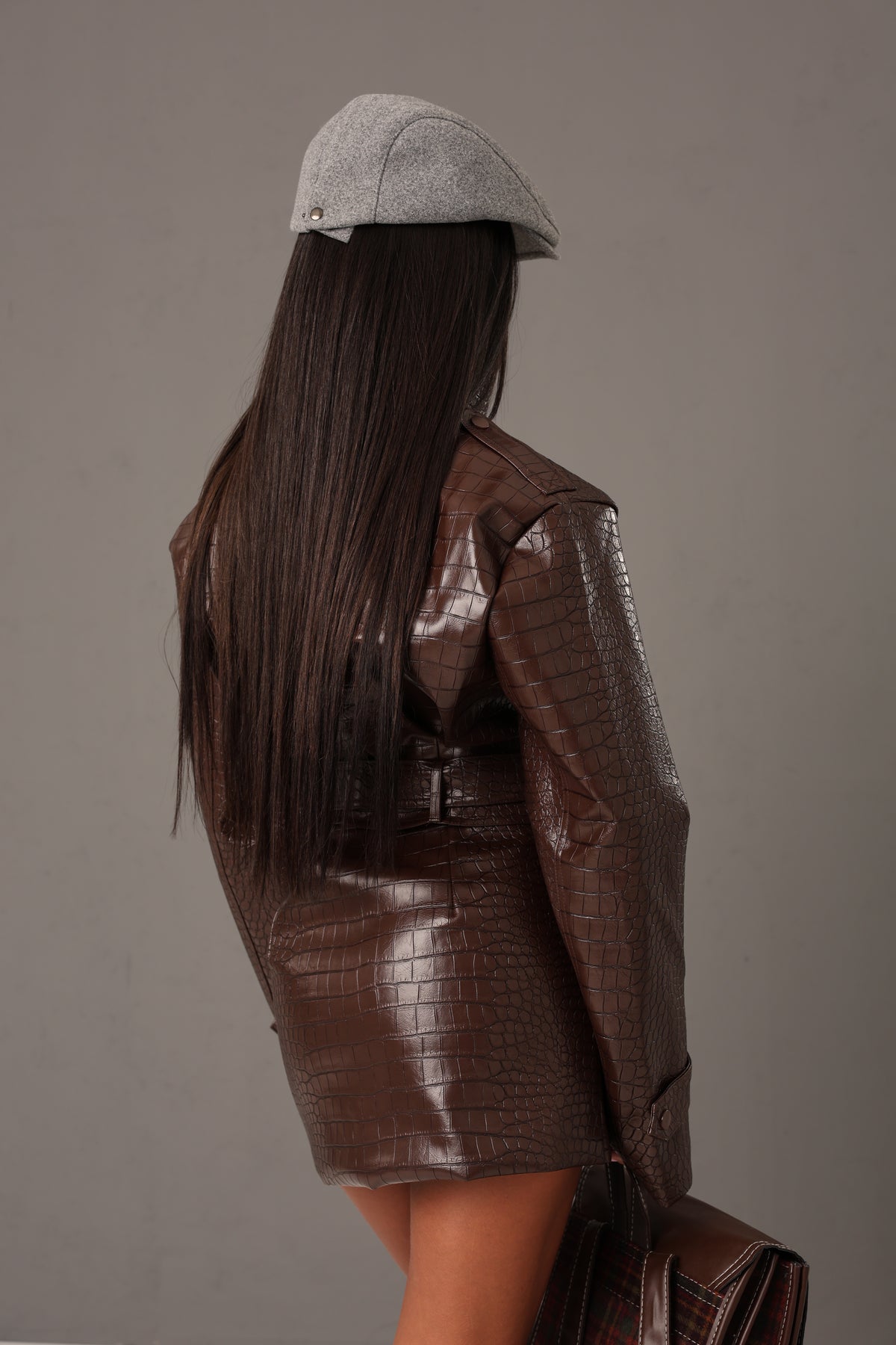 CHIODO COCCODRILLO HELSINKI MARRONE