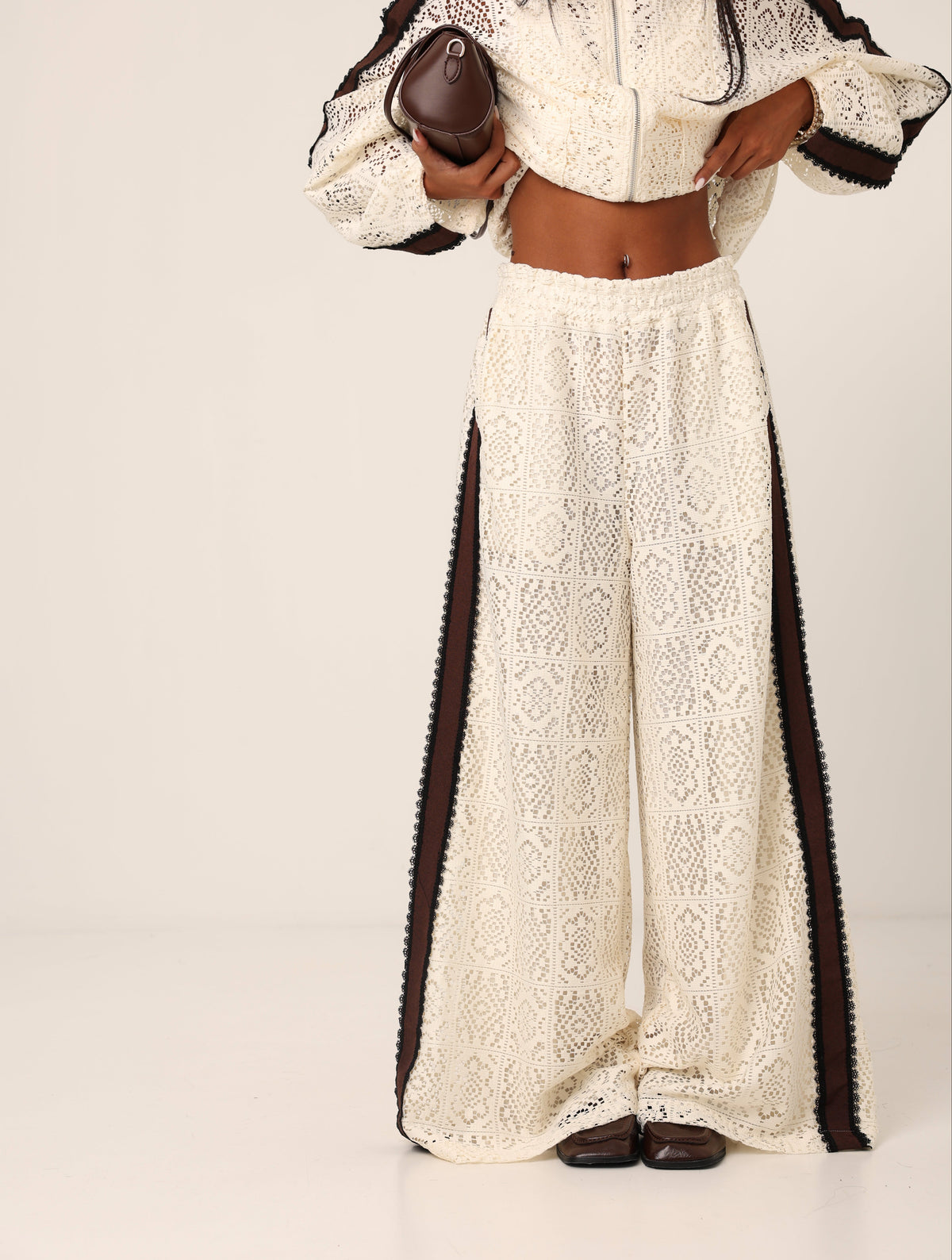 PANTALONI TRAFORATI STUDY CREMA BY LUMINA