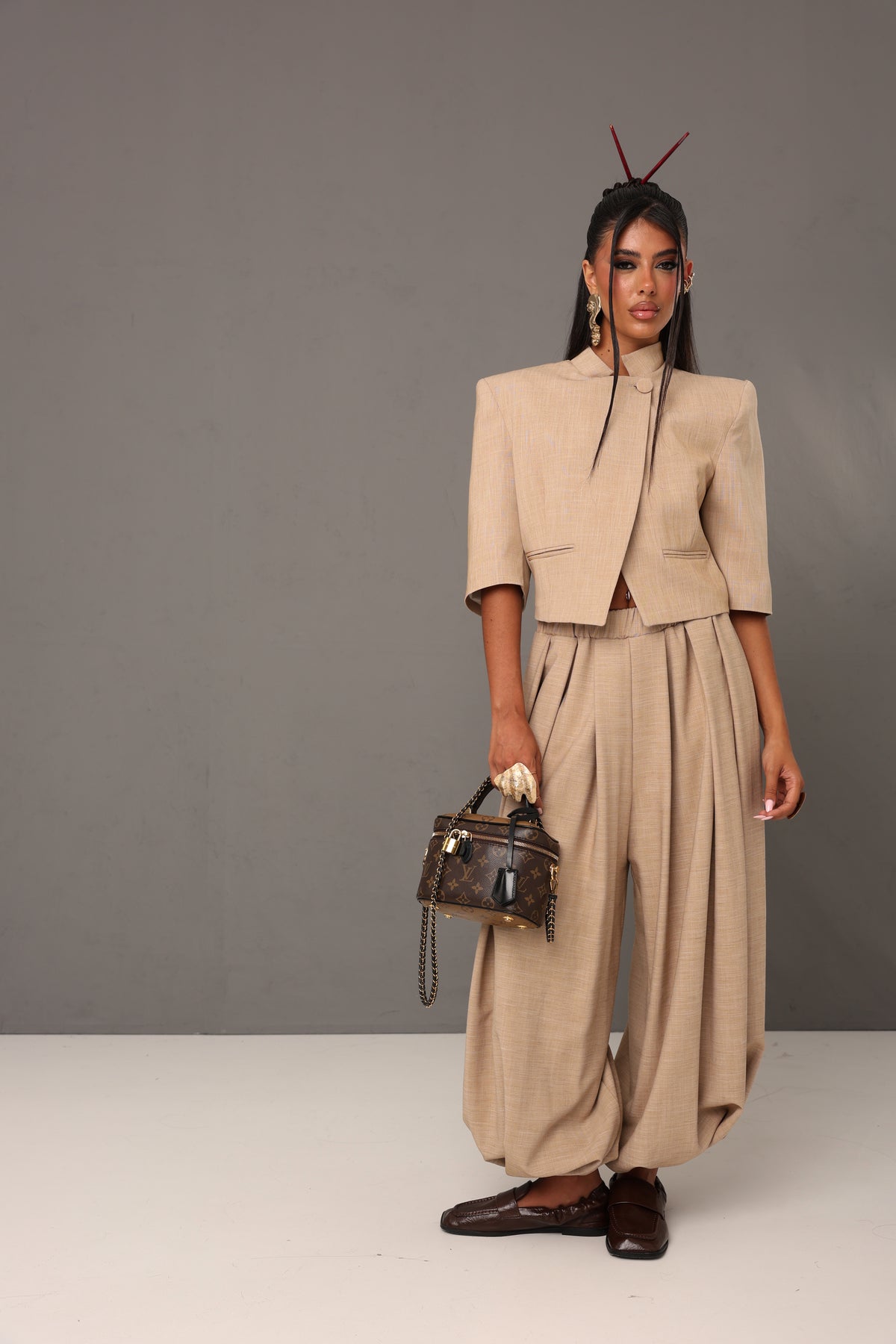 BLAZER CROP SPALLINE SERIOUS BEIGE BY MARZIA MANGO