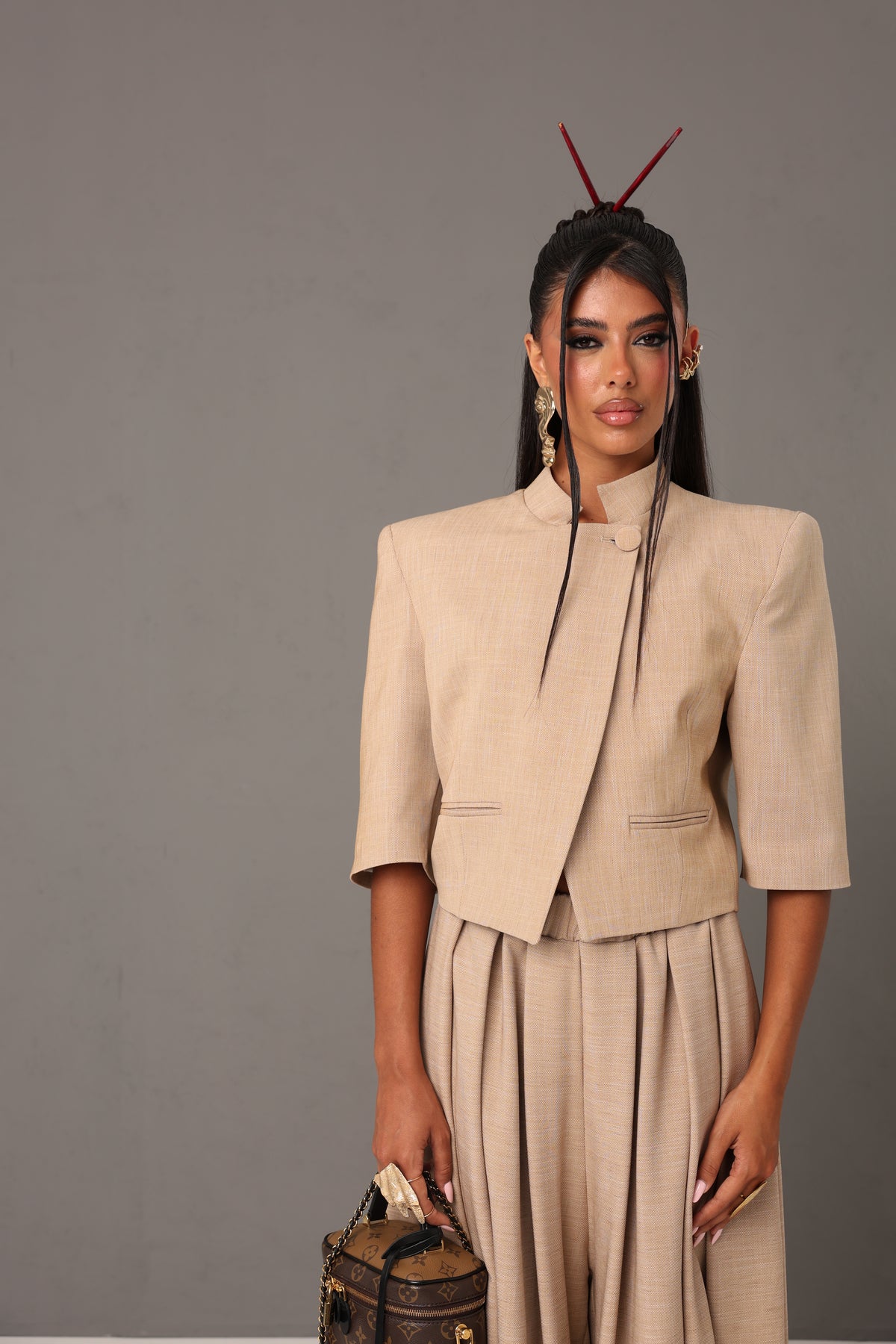 BLAZER CROP SPALLINE SERIOUS BEIGE BY MARZIA MANGO