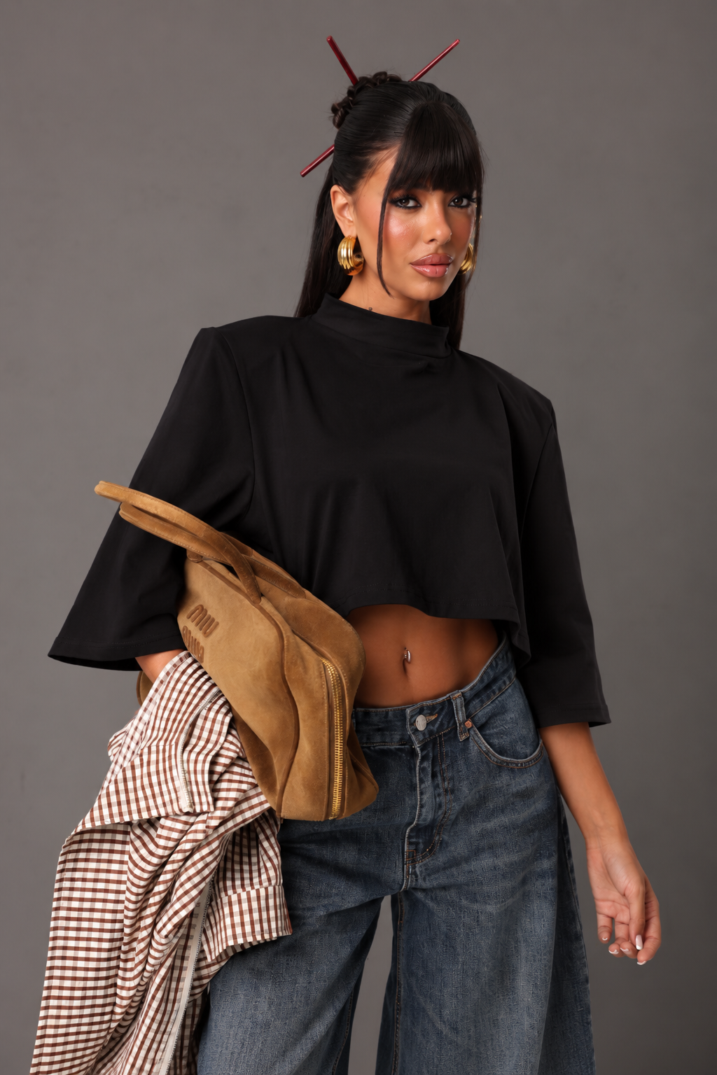 T-SHIRT CROP SPALLINE YOLE NERA 100% COTONE