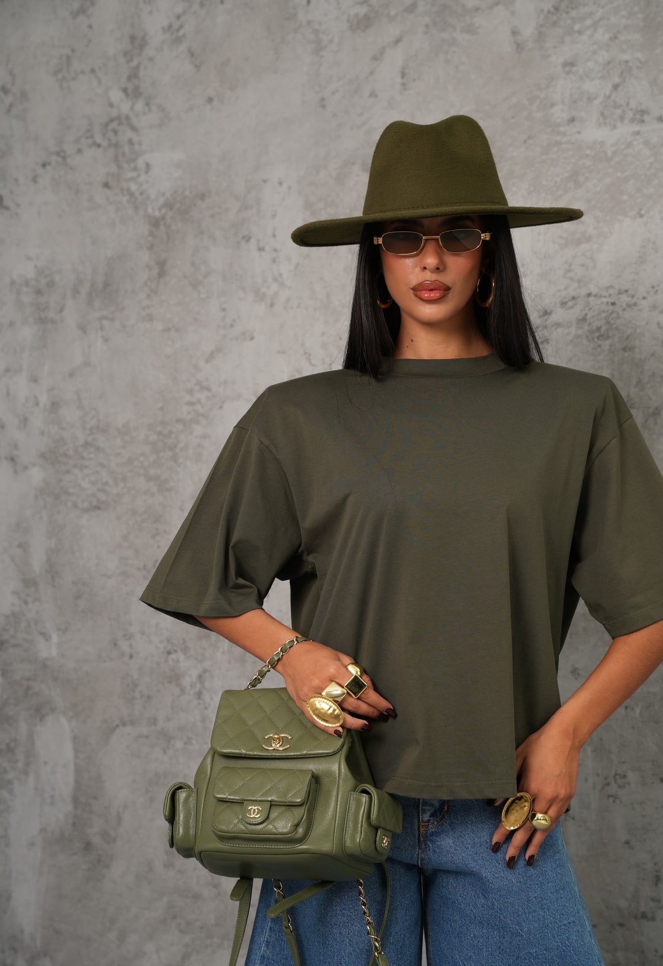 T-shirt Spalline verde militare