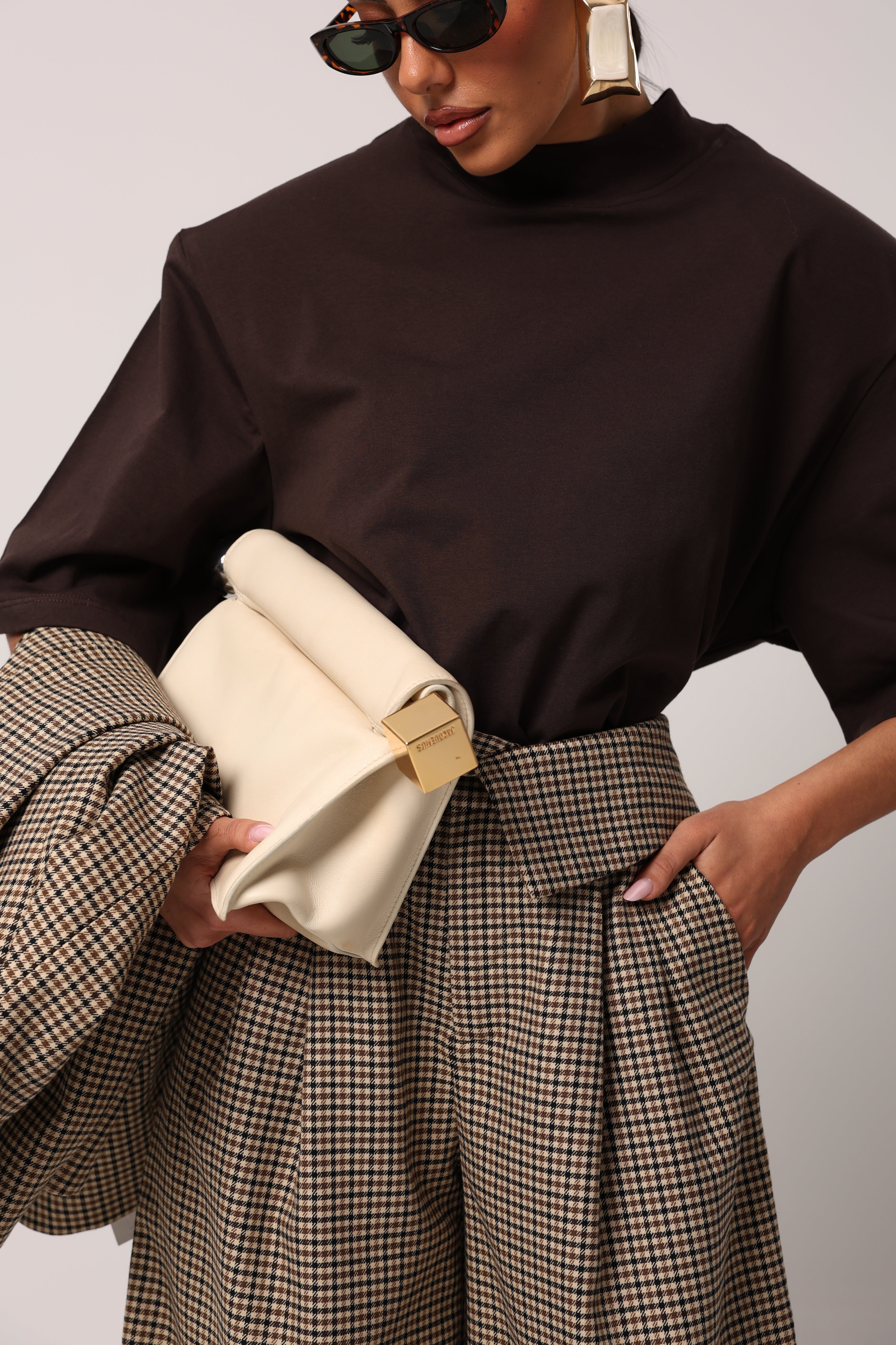 T-SHIRT SPALLINE CARLENE MARRONE