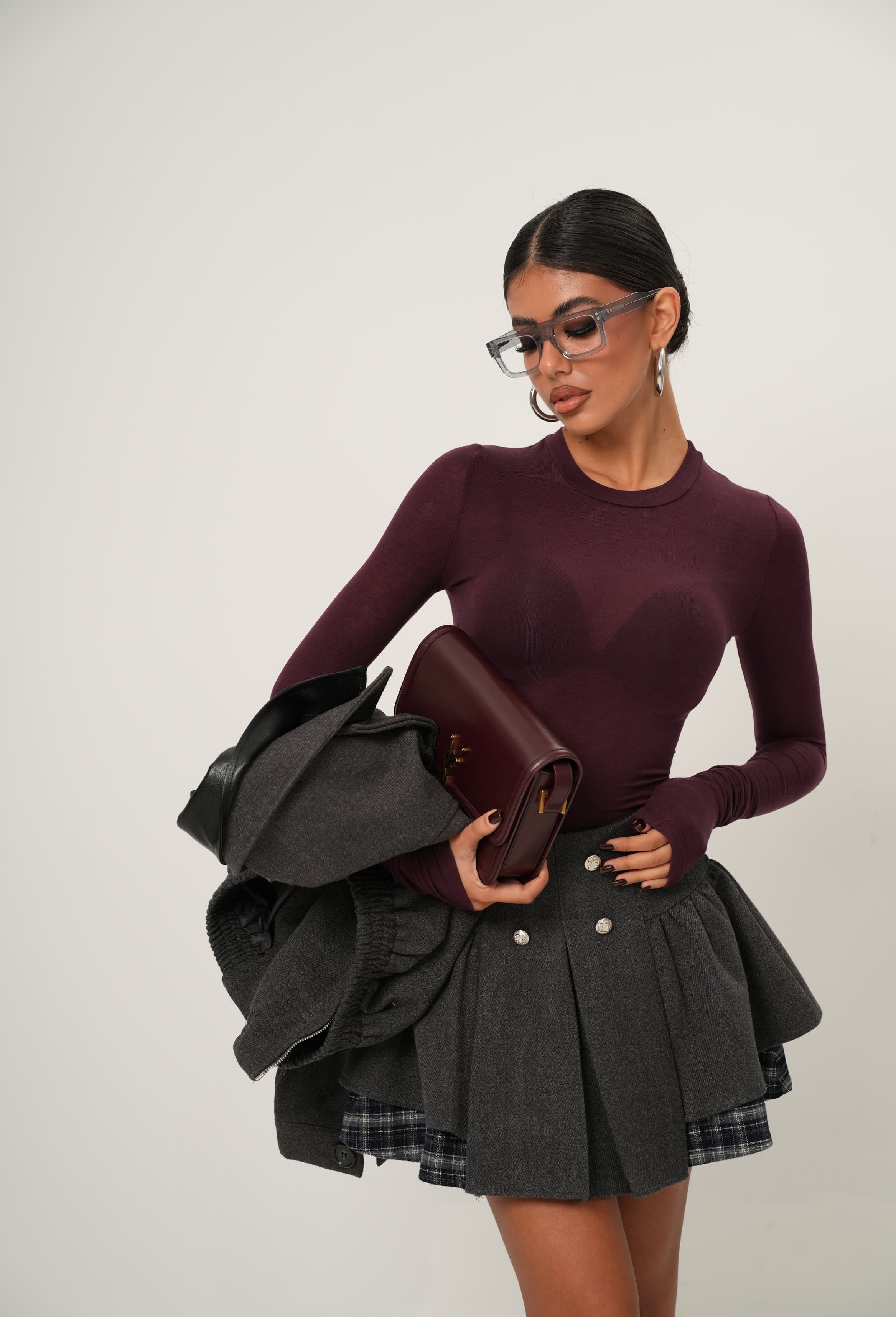 TORNA DOMENICA ore 21:00 
Maglia Loren bordeaux  by Marzia Mango