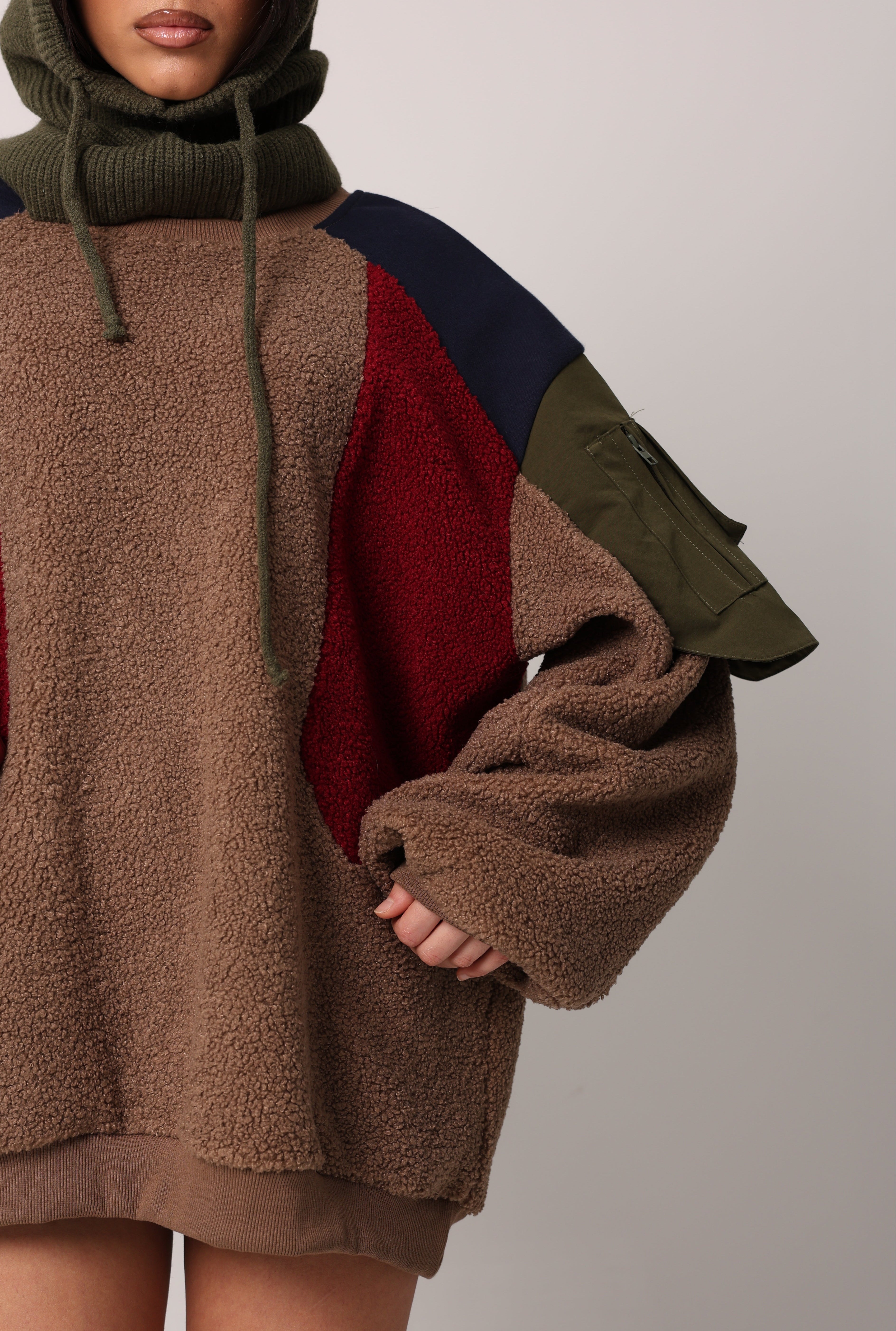 FELPA TEDDY FIERCE MARRONE/ROSSA