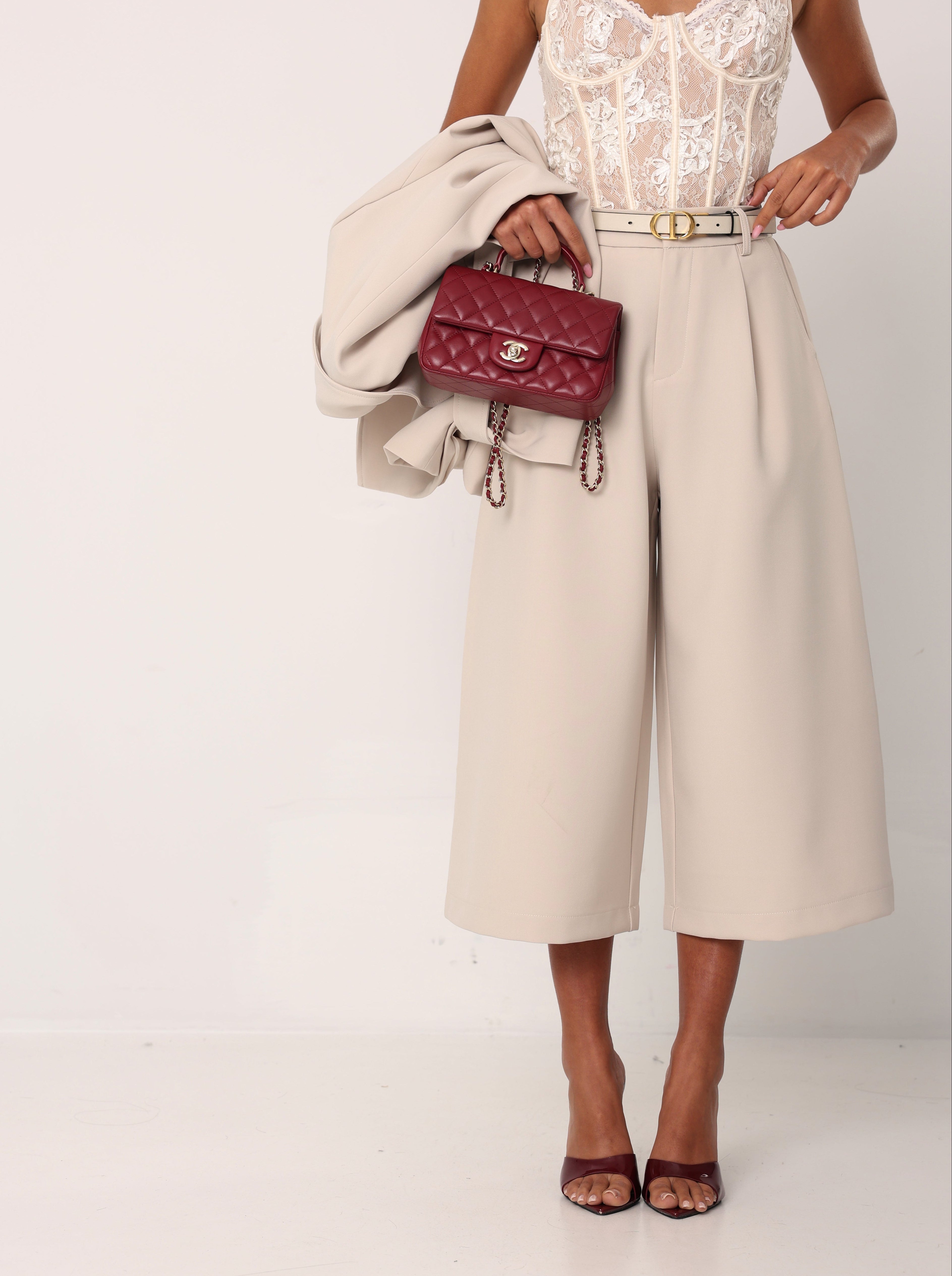 BERMUDA PINCES SERIOUS BEIGE